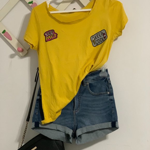GARAGE shorts and Yellow top from ONLY - Picture 2 of 7